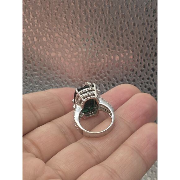 DSMK 925 Sterling Silver CZ EMERALD Ring Size 7